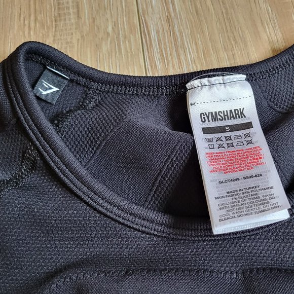 EUC Gymshark Flex Sports Long Sleeve Black Crop Top size small - Picture 8 of 9